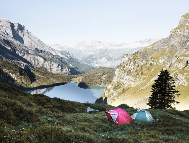 The Ultimate Guide to Camping: Tips and Tricks for an Unforgettable Outdoor Adventure